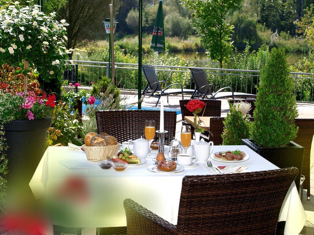 Hotel Restaurant Zum Goldenen Anker Mit Hallenbad & Wellnessbereich Windorf  Quarto foto